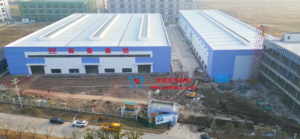 全新的鋼膜結構生產基地即將全面投入生產運營