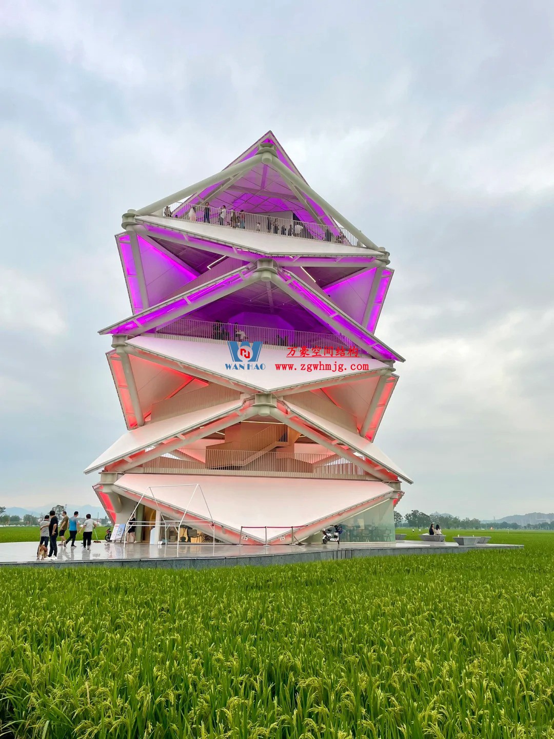 創意與藝術美感兼具的鋼膜結構建筑 創意與藝術美感兼具的鋼膜結構建筑