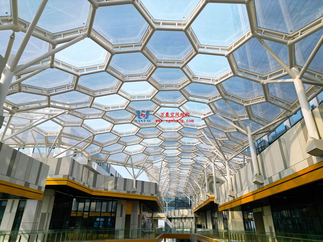 已完工，這個ETFE氣枕商業天幕閃亮登場！