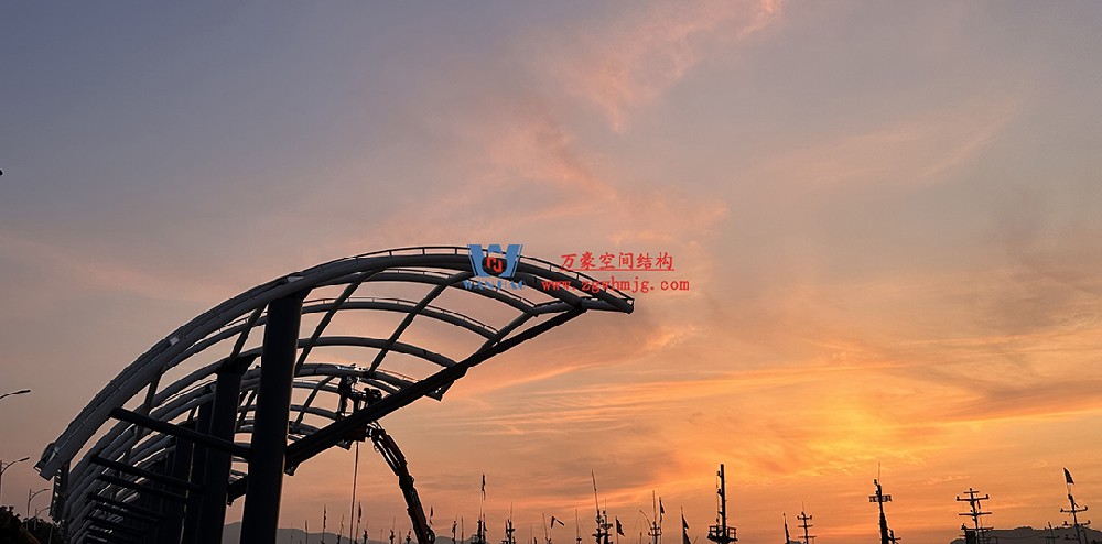 全面加速建設，創建優質精品工程