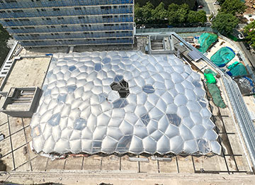 安吉昌碩小區(qū)中庭廣場ETFE氣枕天幕即將完工！