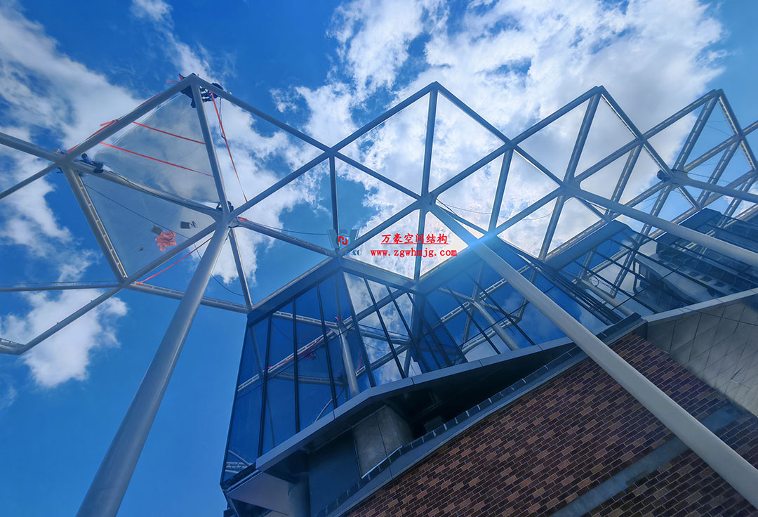 ETFE膜結構景觀建筑:不止于“美”的建筑革命 ETFE膜結構景觀建筑:不止于“美”的建筑革命