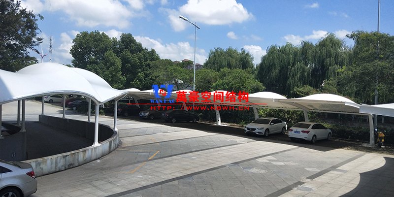 膜結(jié)構(gòu)車(chē)棚